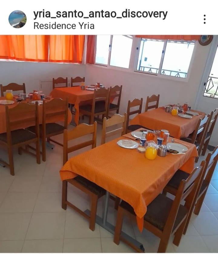 Yria Residencial Acomodação com café da manhã Porto Novo Exterior foto